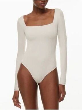 Babaton| Aritzia| Ecru Contour Squareneck Long Sleeve Thong Bodysuit Sz S